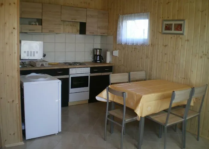 Ferienhaeuser Mit Pool * Rewal